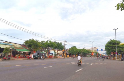 HÓT  HÓT HÓT VỚI 2,1 TỶ CÓ NGAY ĐẤT KIỆT Ô TÔ  ĐI RA NGUYỄN LƯƠNG BẰNG CHỈ VÀ BƯỚC CHÂN.